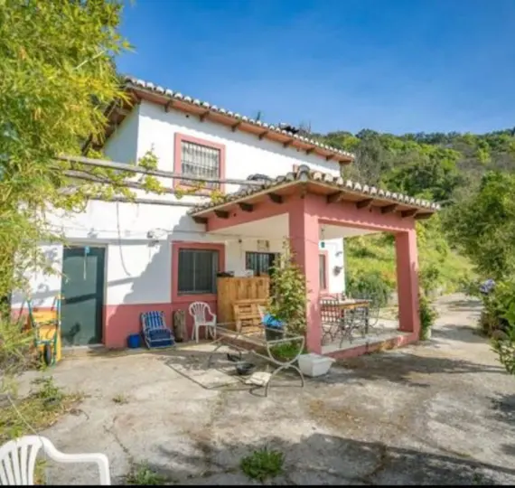 Venta de parcela residencial en Genalguacil