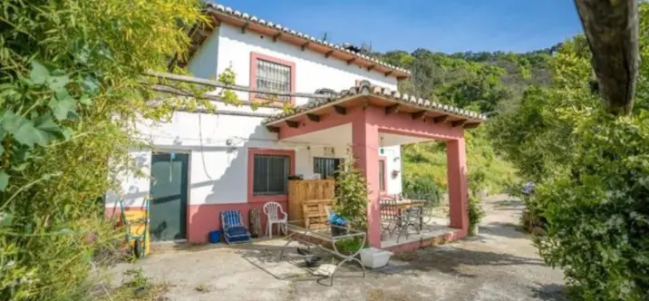 Venta de parcela residencial en Genalguacil 2