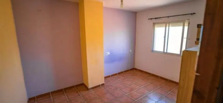 Venta de parcela residencial en Genalguacil 3