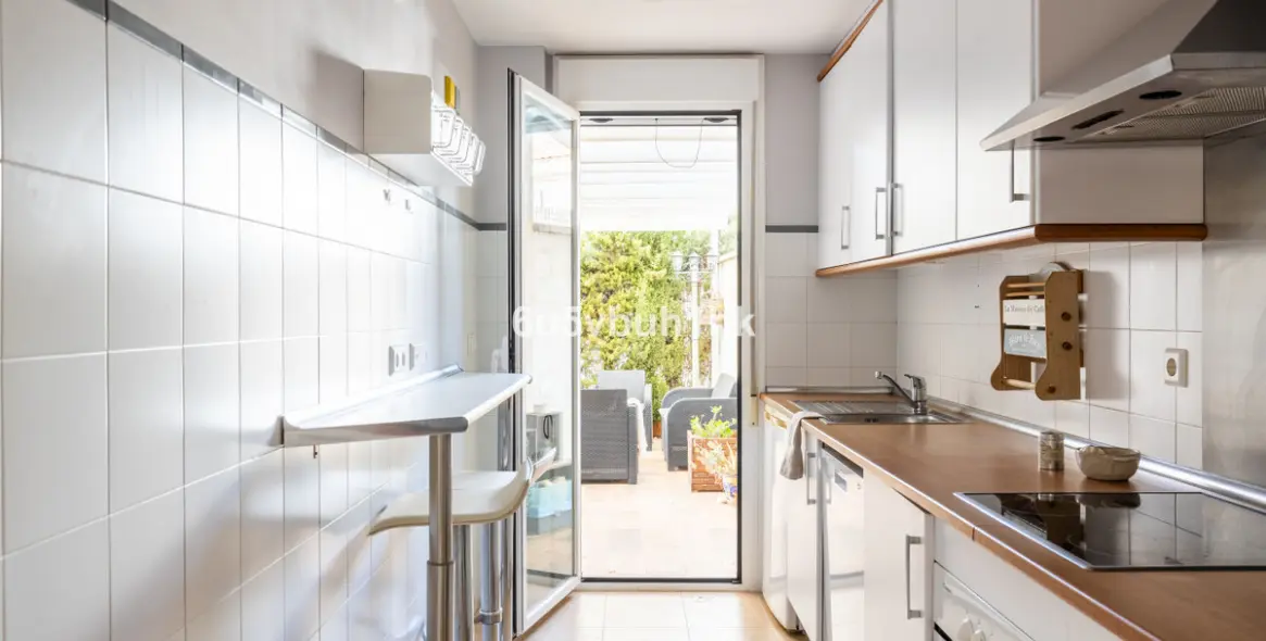 Sale of townhouse in Cerrado del Aguila 5