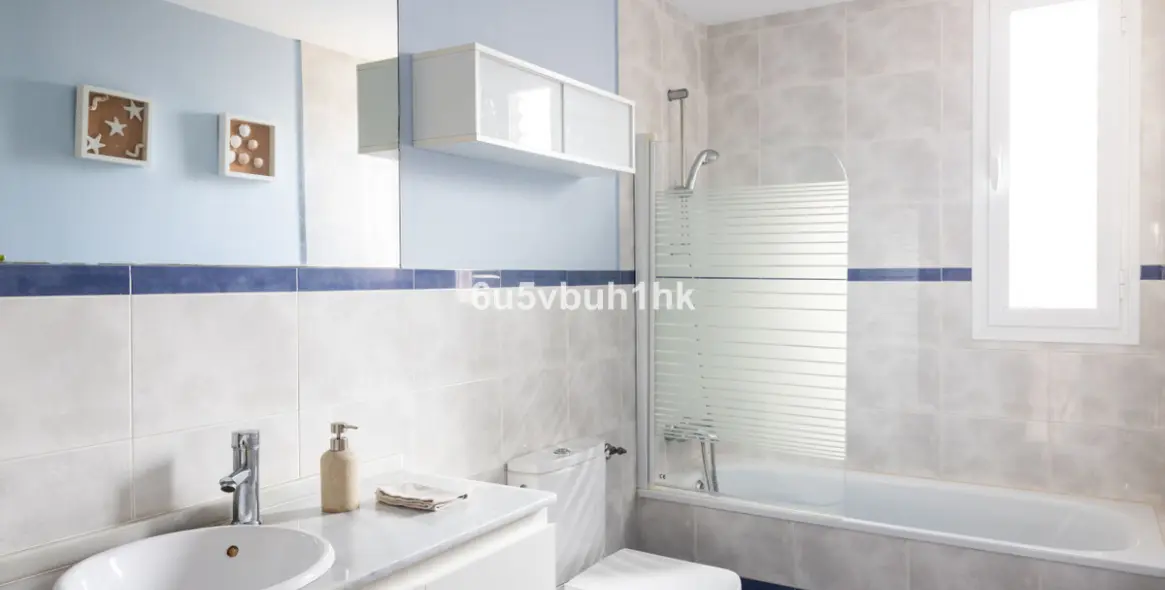 Sale of townhouse in Cerrado del Aguila 11