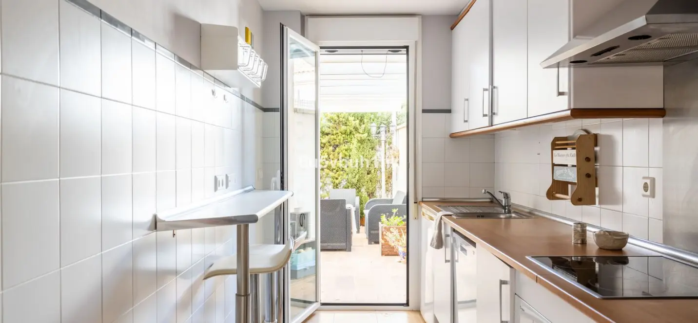 Sale of townhouse in Cerrado del Aguila 4