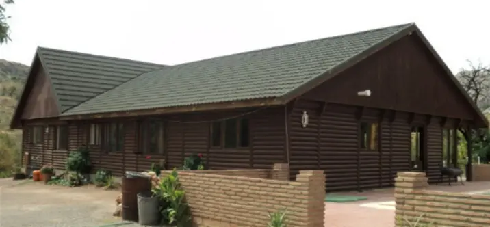 Sale of detached villa in Ardales 2