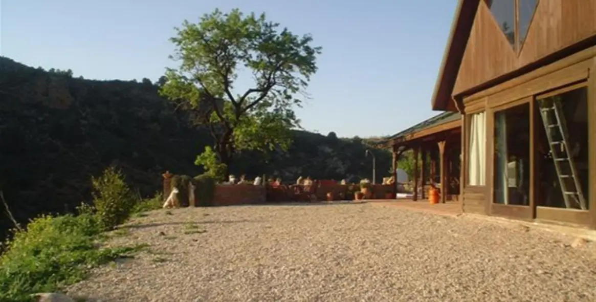 Sale of detached villa in Ardales 5