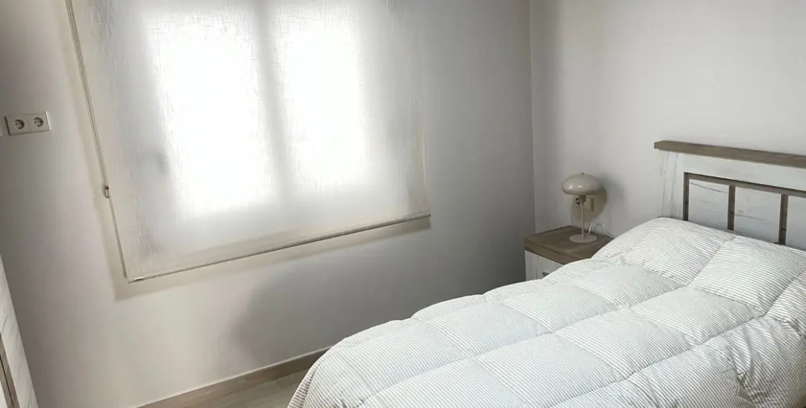 Продажа апартаментов на среднем этаже в Estepona 12