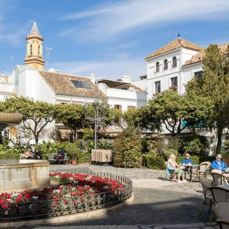 Venta de apartamento en planta media en Estepona