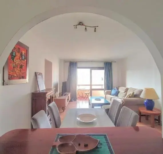 Middle floor apartment R4930378