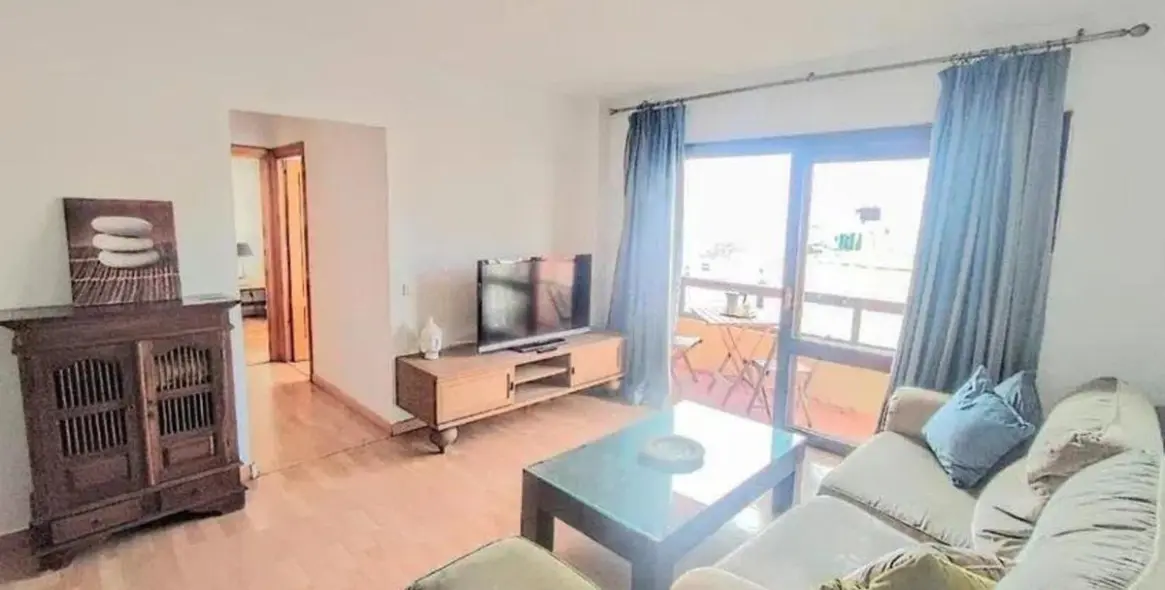 Sale of middle floor apartment in Estepona (district Estepona) 3