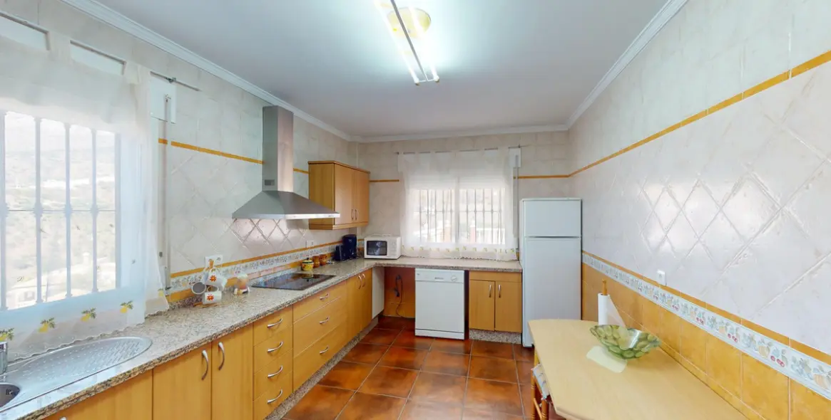 Sale of detached villa in Sedella 12