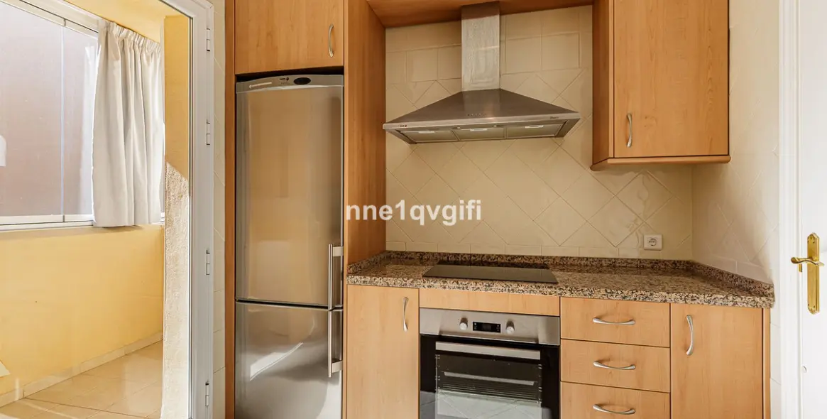 Продажа апартаментов на среднем этаже в Elviria 10