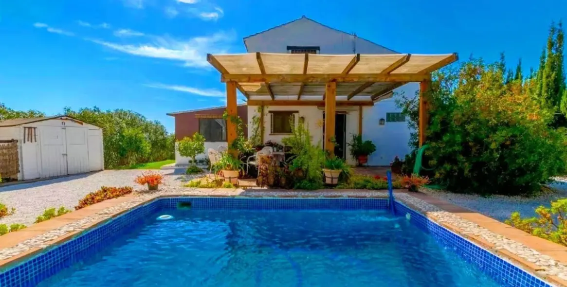 Sale of detached villa in Selwo 1