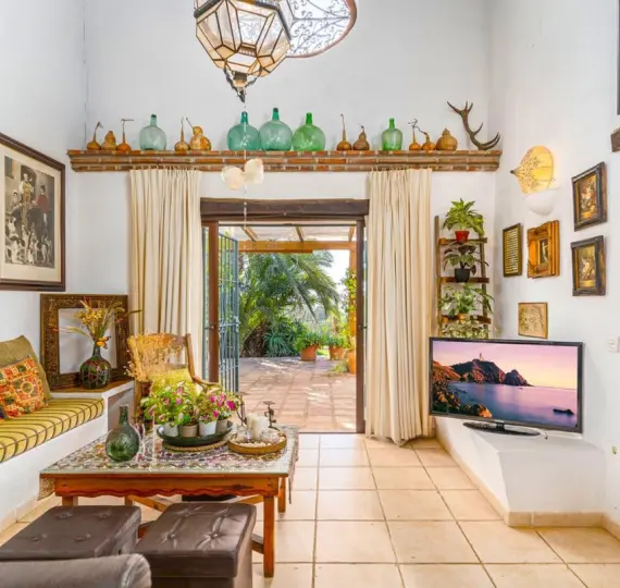 Sale of detached villa in Selwo