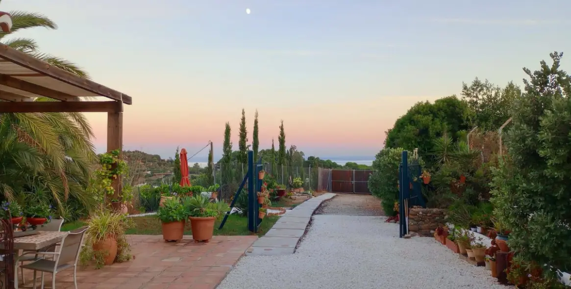 Sale of detached villa in Selwo 18