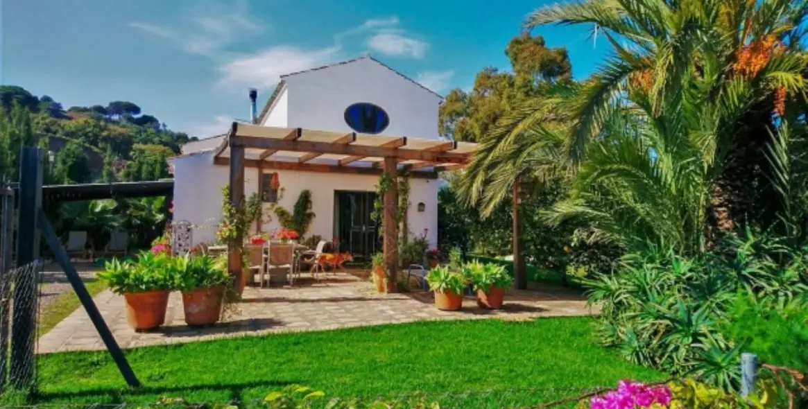 Sale of detached villa in Selwo 19