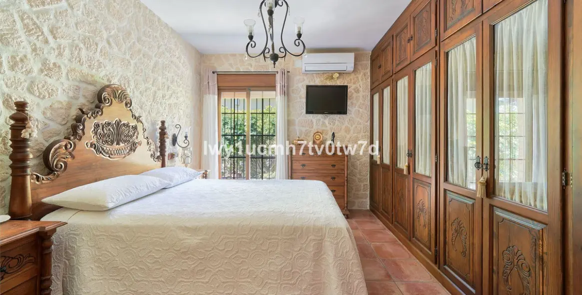 Sale of detached villa in Alhaurín de la Torre 8