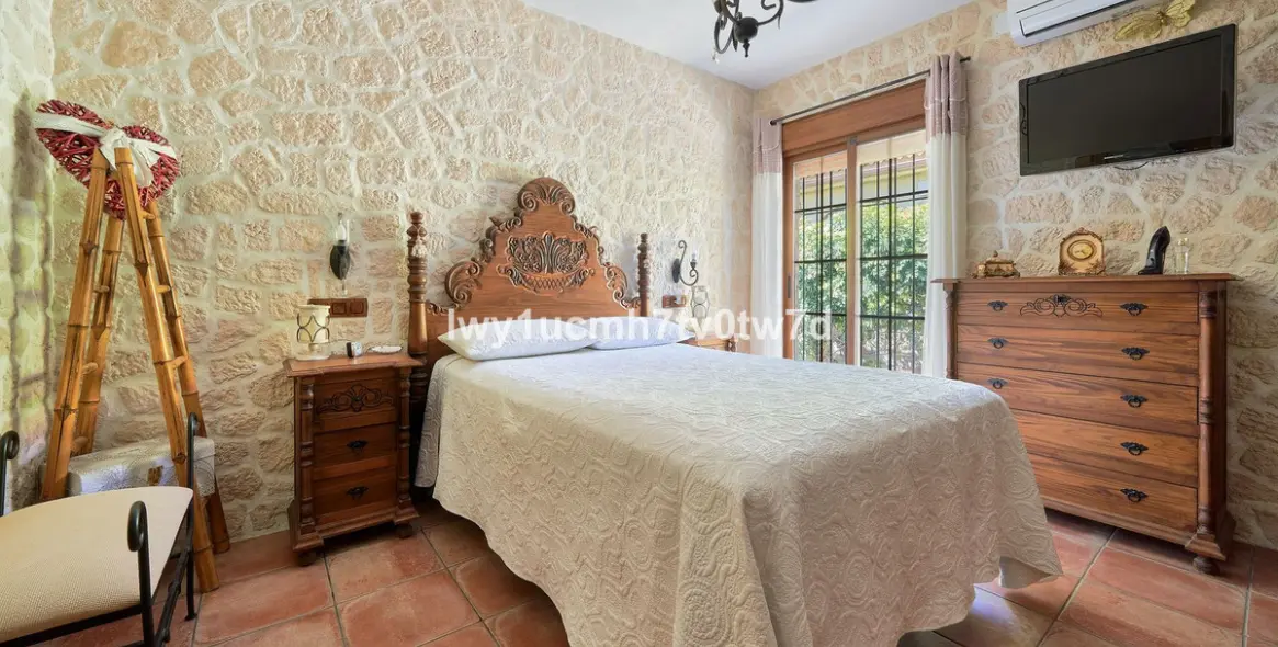 Sale of detached villa in Alhaurín de la Torre 10