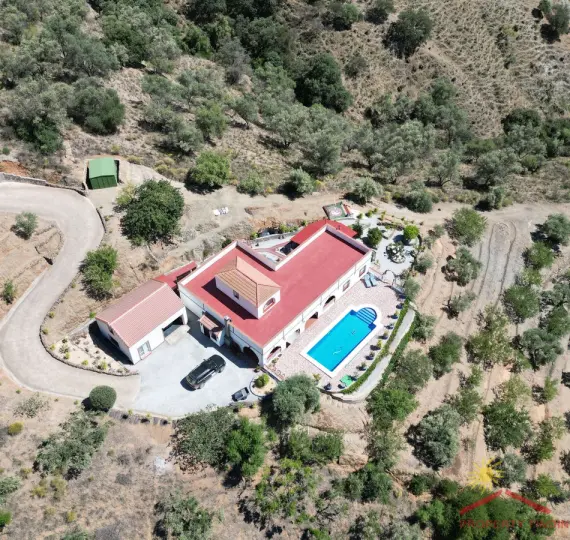 Sale of finca - cortijo in Sedella