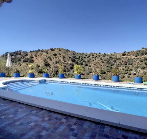 Sale of finca - cortijo in Sedella