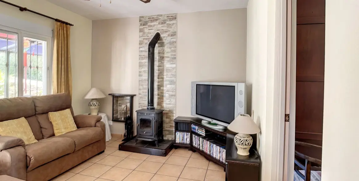 Sale of finca - cortijo in Sedella 18