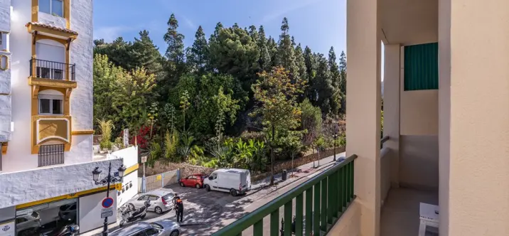 Продажа апартаментов на среднем этаже в Marbella Centro 0