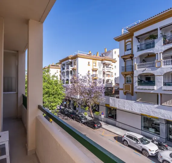 Продажа апартаментов на среднем этаже в Marbella Centro