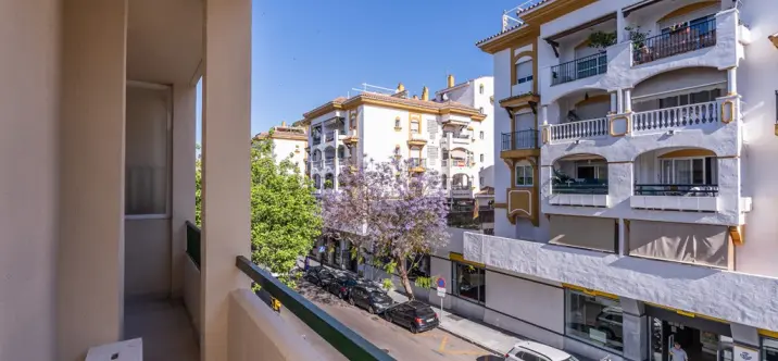 Продажа апартаментов на среднем этаже в Marbella Centro 1