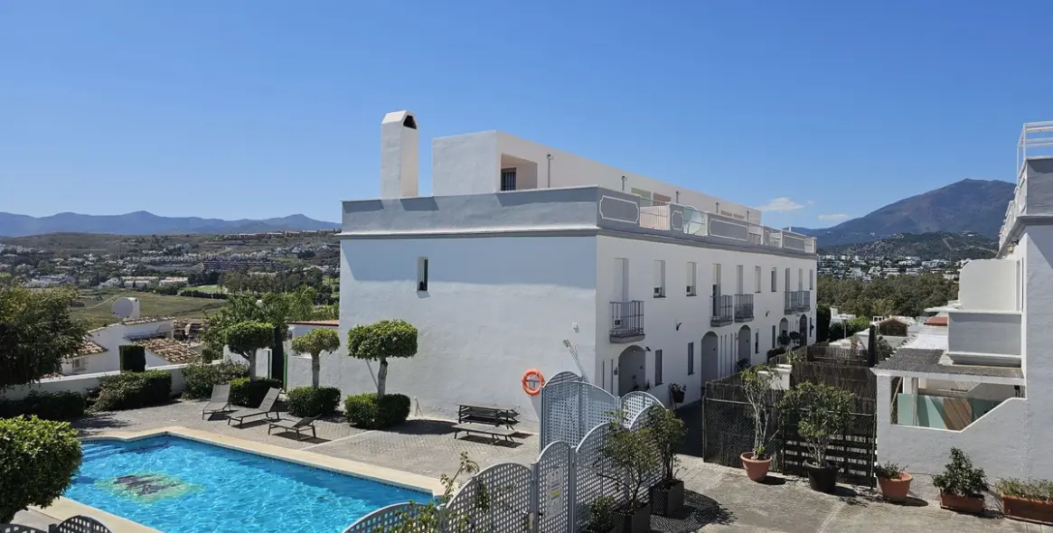 Sale of semi-detached house in Atalaya 2