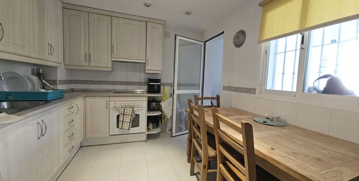 Sale of semi-detached house in Atalaya 5