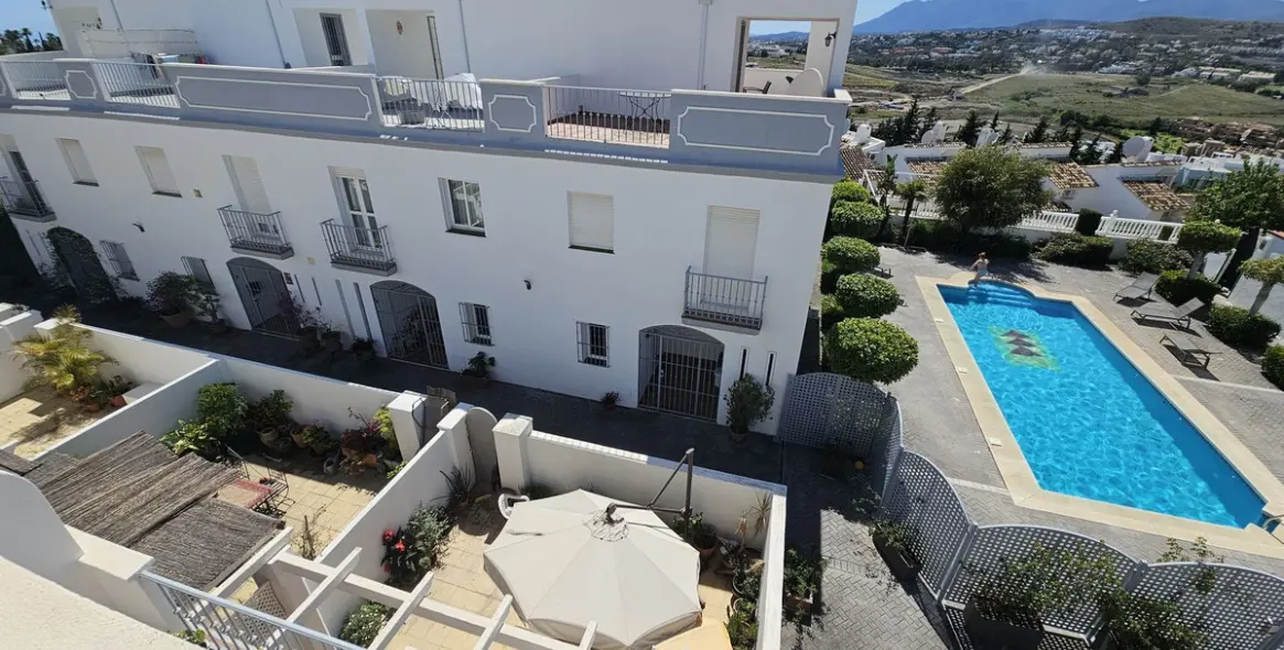 Sale of semi-detached house in Atalaya 13