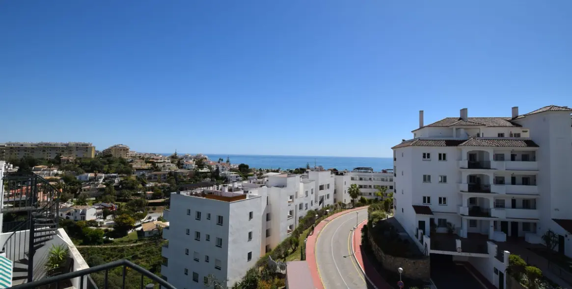Sale of penthouse in La Cala de Mijas 28