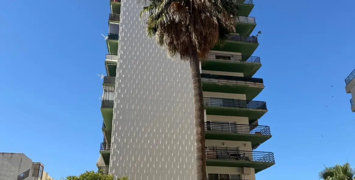 Sale of ground floor apartment in Marbella 2