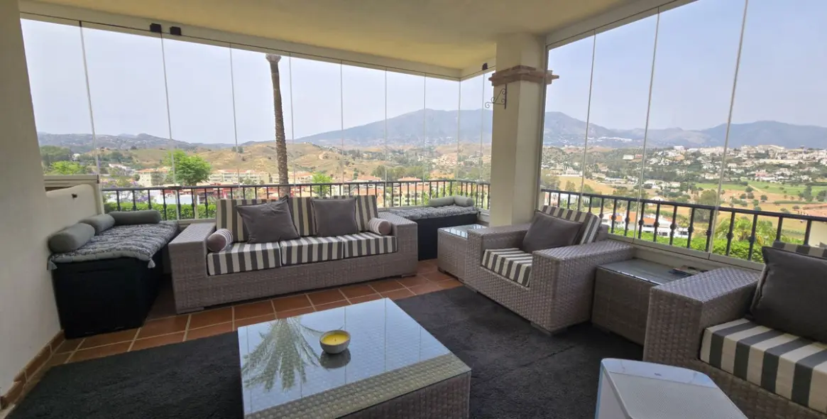 Sale of ground floor apartment in La Cala Hills 3