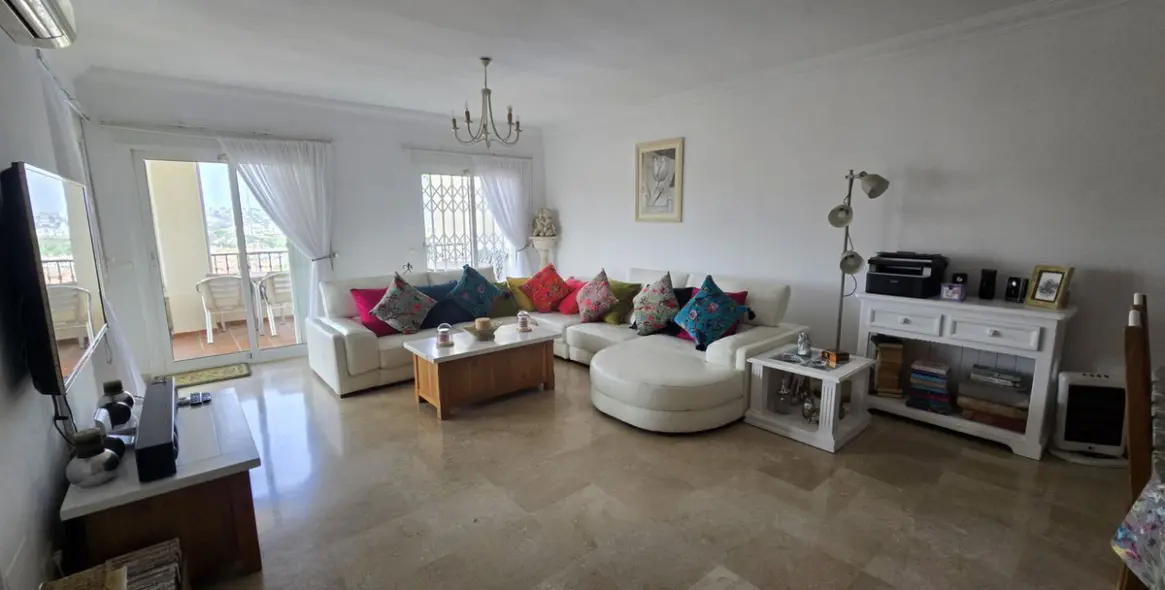 Продажа апартаментов на первом этаже в La Cala Hills 7