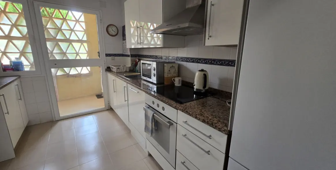 Продажа апартаментов на первом этаже в La Cala Hills 13