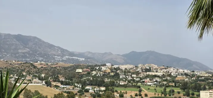 Продажа апартаментов на первом этаже в La Cala Hills 0