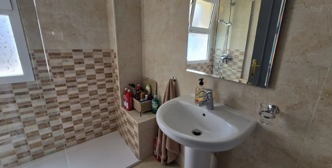 Продажа апартаментов на первом этаже в La Cala Hills 32