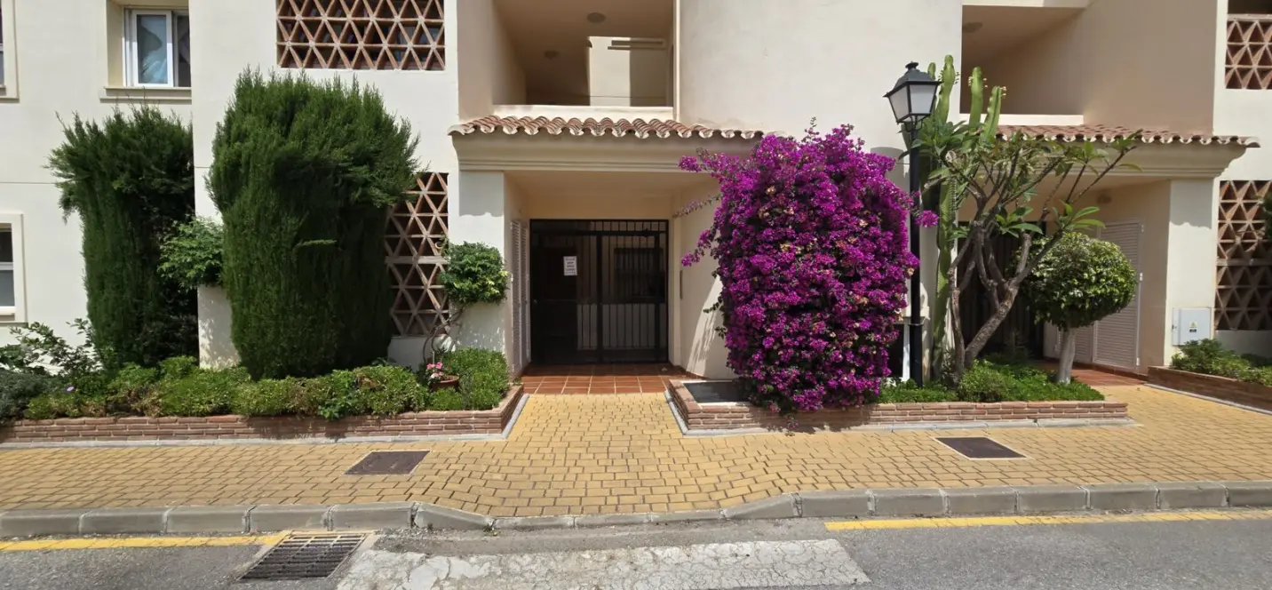 Venta de apartamento en planta baja en La Cala Hills 4