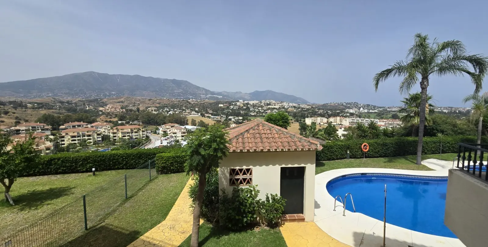 Venta de apartamento en planta baja en La Cala Hills 8