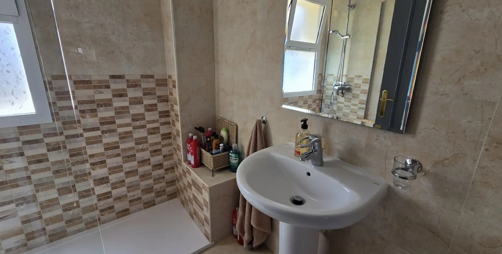 Venta de apartamento en planta baja en La Cala Hills 33