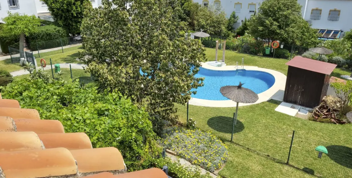Sale of townhouse in Casares Playa 4