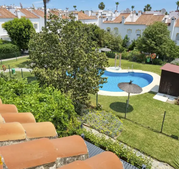 Sale of townhouse in Casares Playa