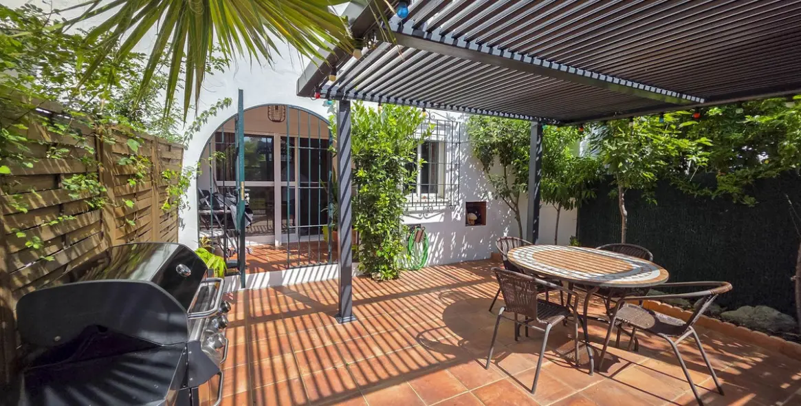 Sale of townhouse in Casares Playa 14