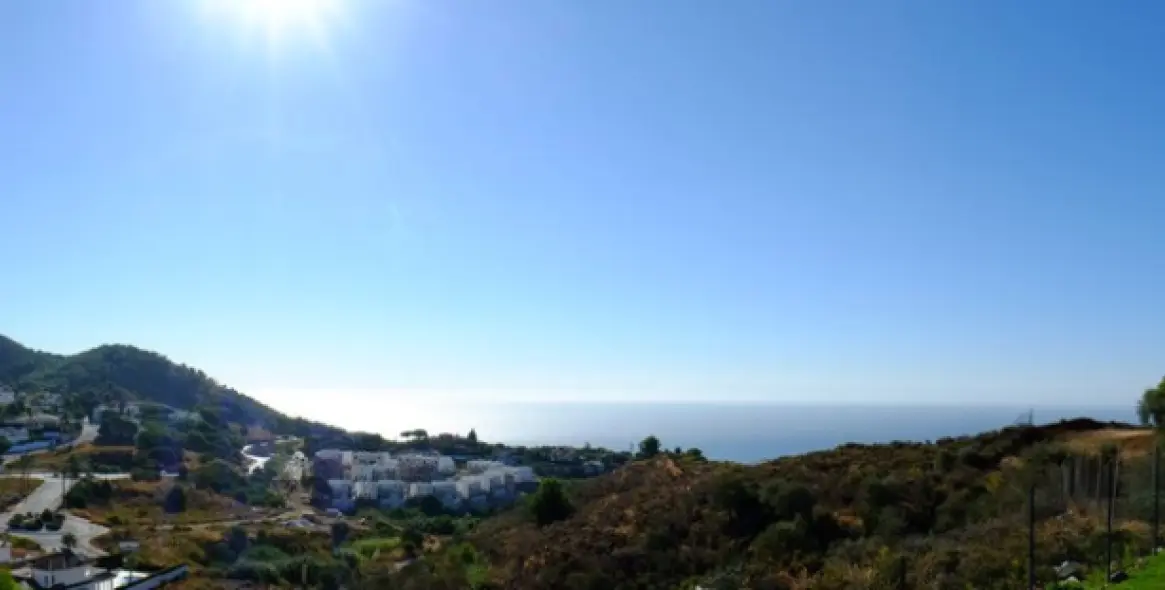 Продажа  жилого участка в Mijas 5