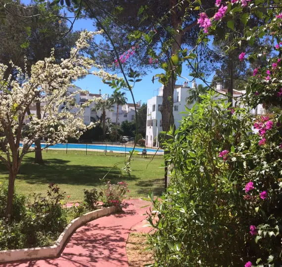 Sale of penthouse duplex in Elviria