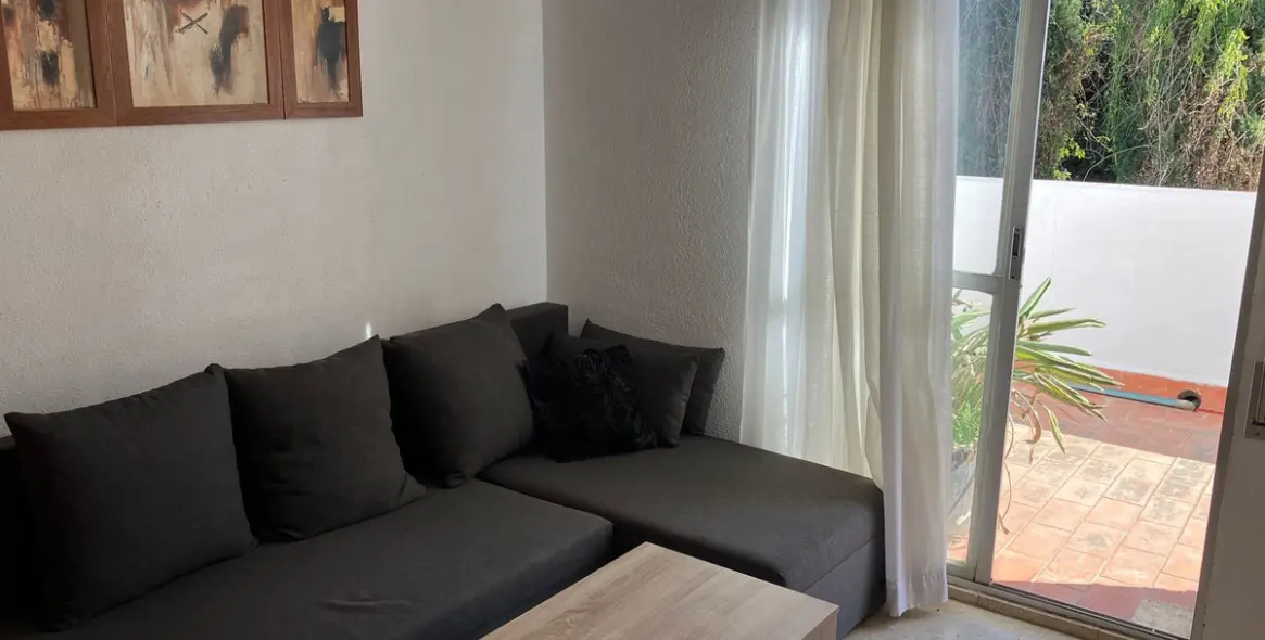 Sale of penthouse duplex in Elviria 11