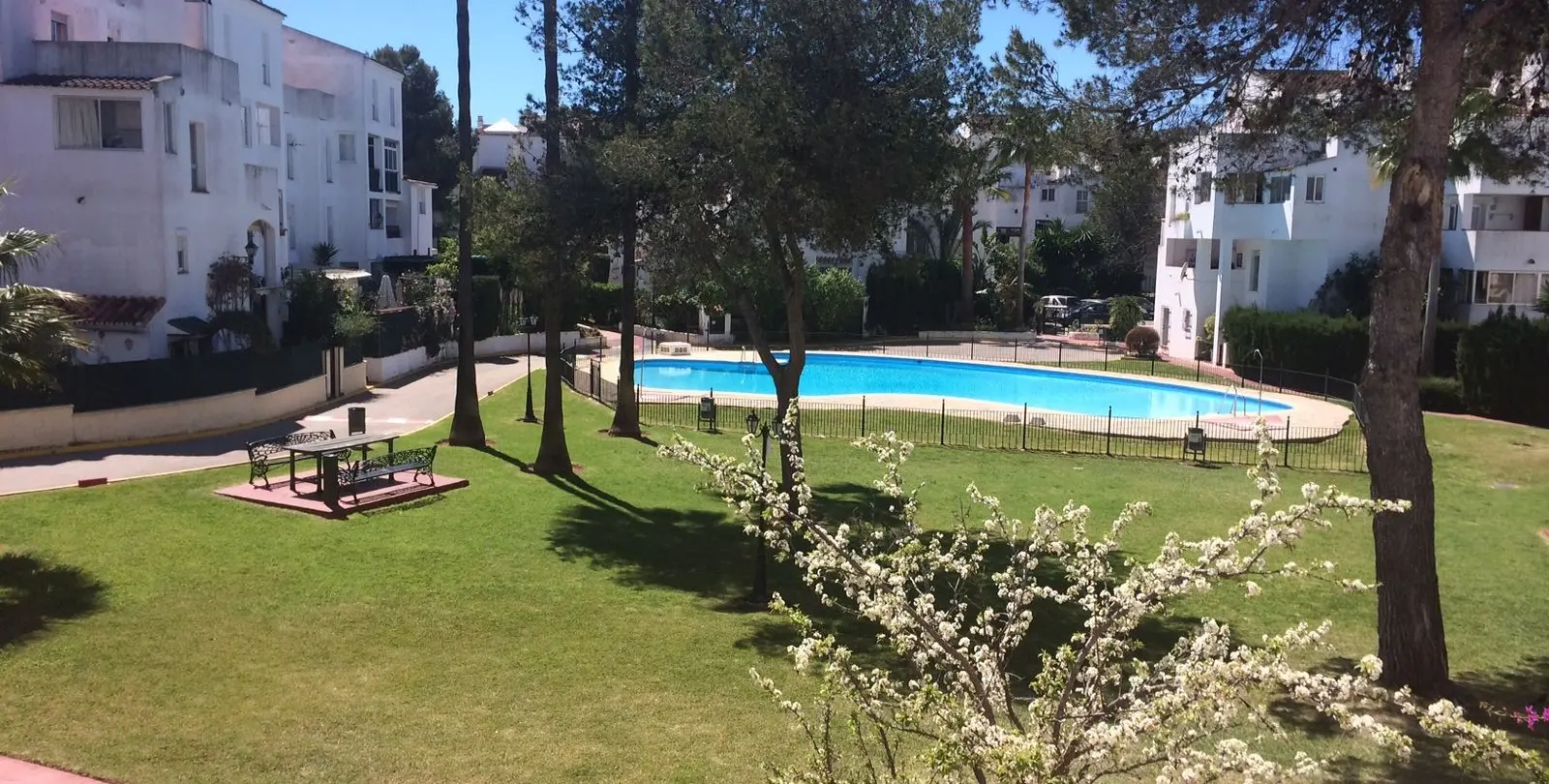 Продажа двухуровневого пентхауса в Elviria 1