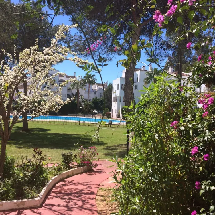 Sale of penthouse duplex in Elviria