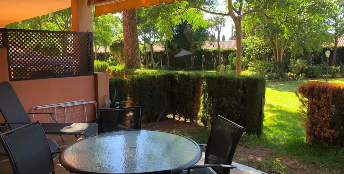 Sale of ground floor apartment in Elviria 3