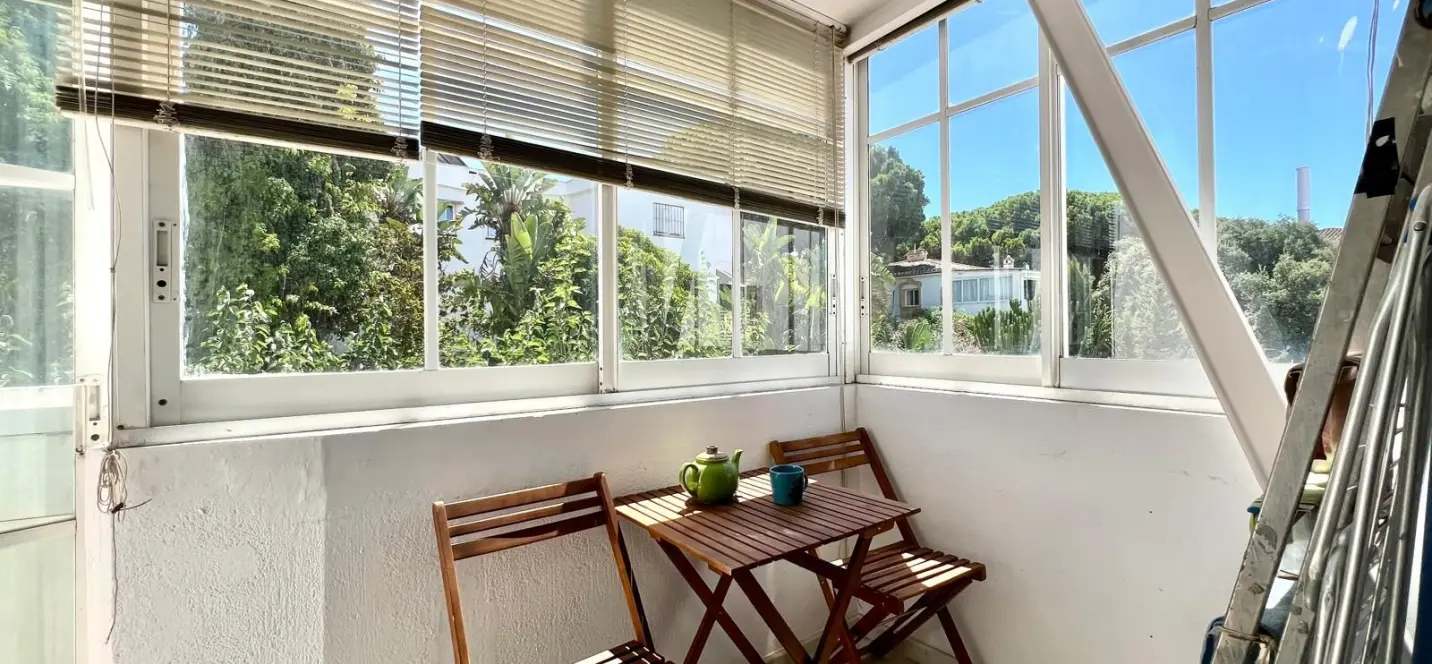 Sale of penthouse in Elviria 2