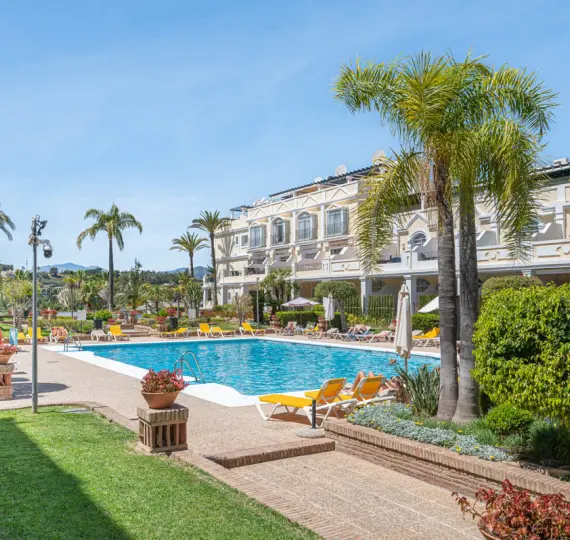 Sale of ground floor apartment in Nueva Andalucía